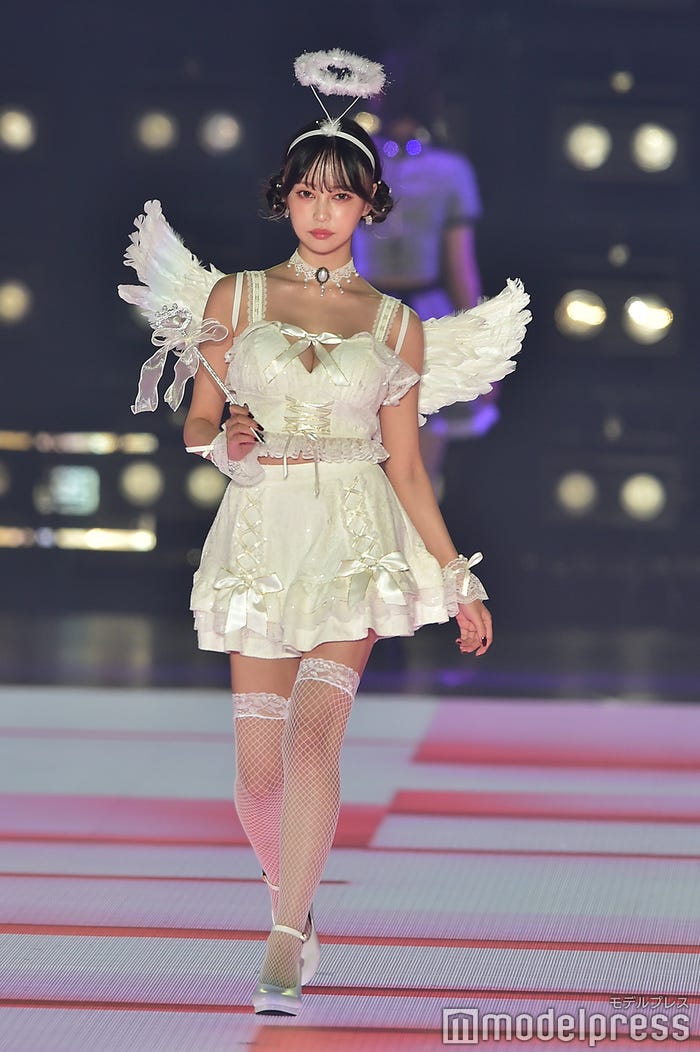 中村里砂(C)モデルプレス