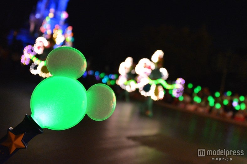 「東京ディズニーランド・エレクトリカルパレード・ドリームライツ」の連動アイテム「マジカルドリームライト」