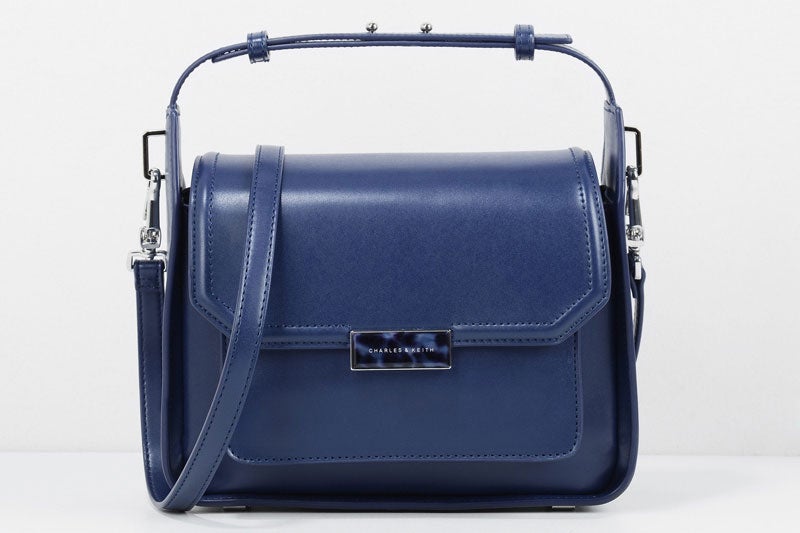 トップハンドルボックスバッグ「CHARLES & KEITH」5,886円（税込）／画像提供：CHARLES & KEITH OFFICIAL ONLINE STORE