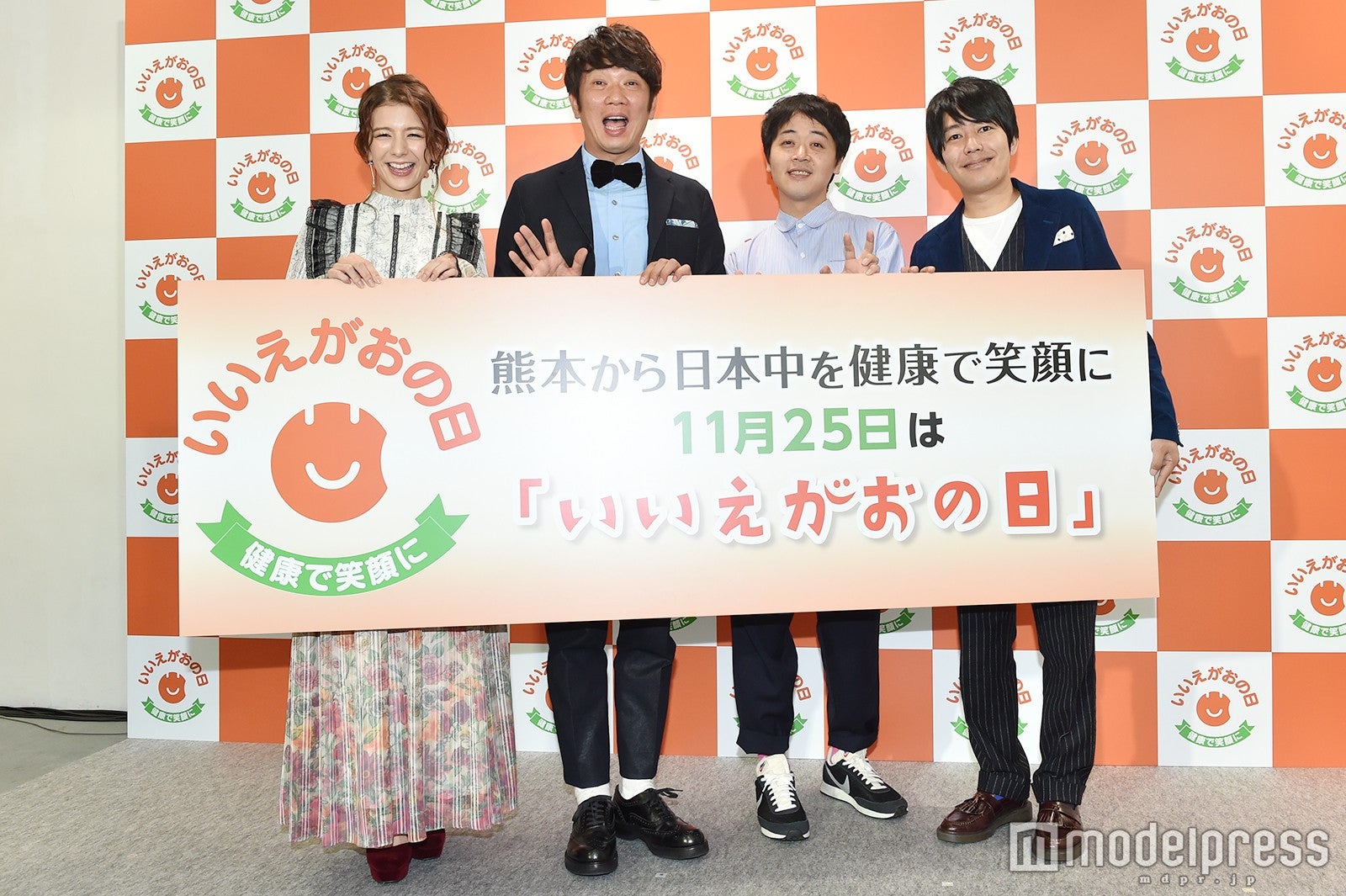 左から：スザンヌ、木本武宏、金子学、阿諏訪泰義（C）モデルプレス