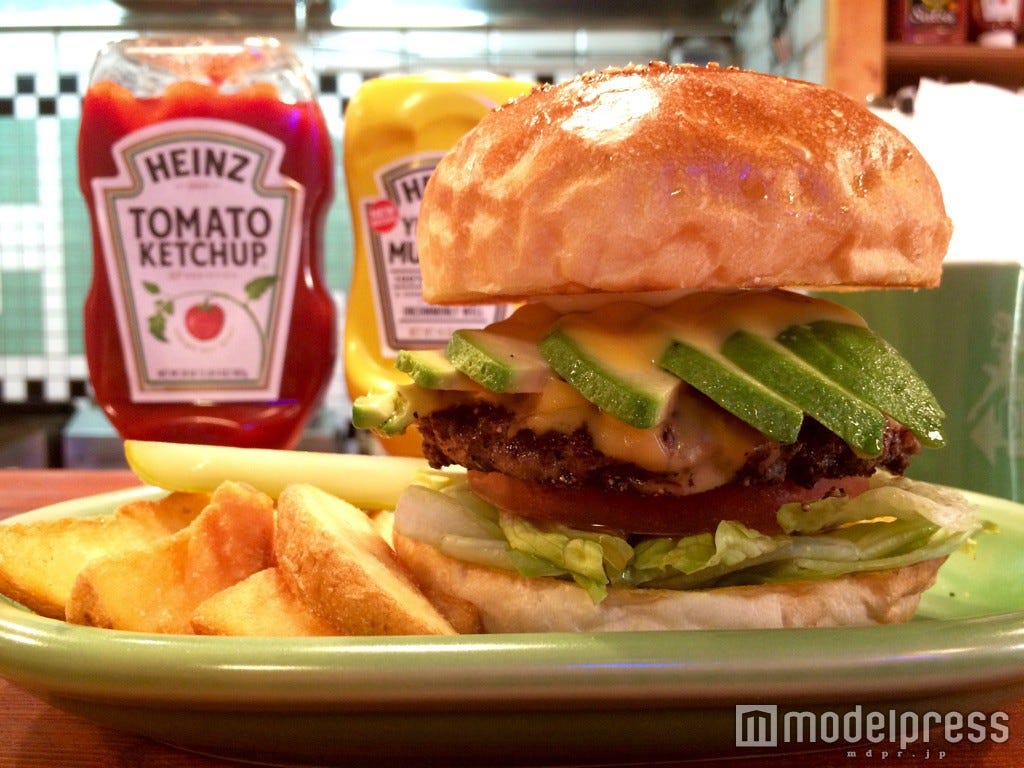 ガッツリ肉と音楽のコラボ「ニクオン」が初開催