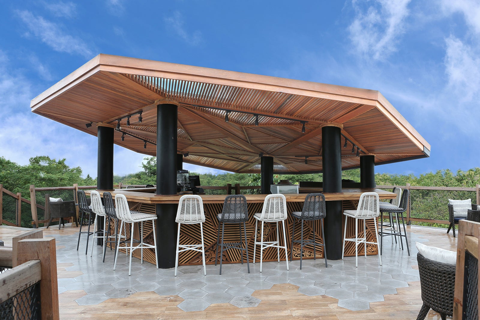 フォレストバー／アヤナ リゾート 広報事務局 