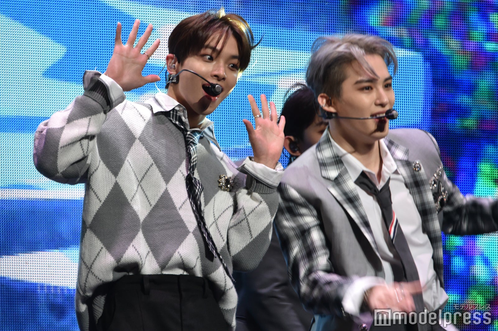 TO1、新曲披露でパワフルさ全開 ダイゴは日本滞在中のハプニング告白＜Mnet Japan Fan’s Choice Awards＞