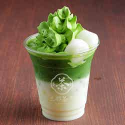 特濃エスプーマ抹茶ラテ (税込 1,100円)/提供画像