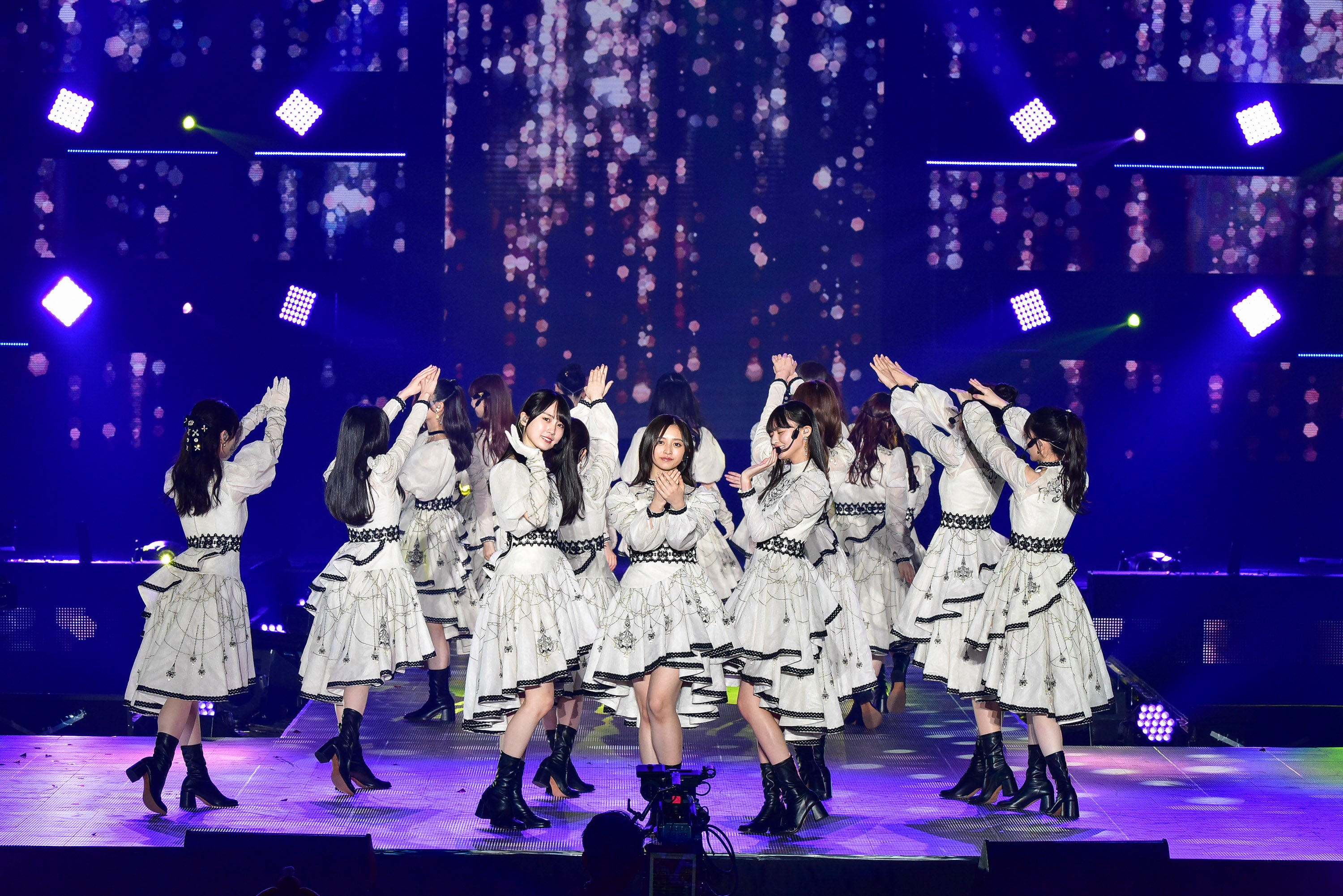 乃木坂46、大トリで“今のグループ象徴する3曲” 山下美月は最後の「ガルアワ」ライブステージ【GirlsAward 2024 S／S】