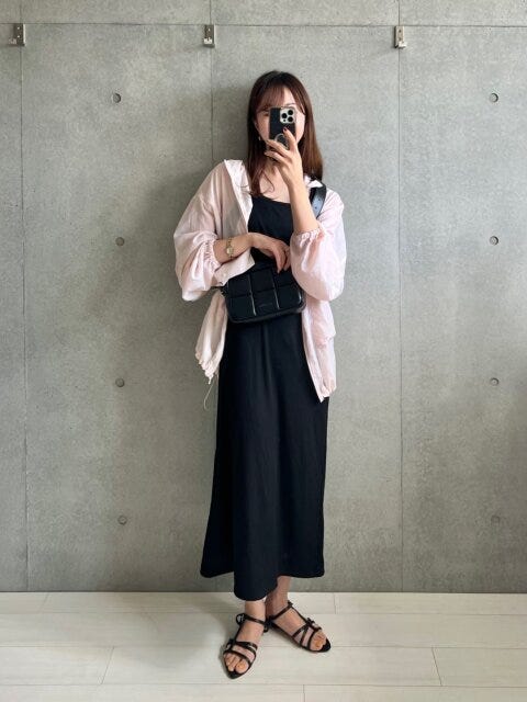 GU　シアー　パーカ　　コーデ　ワンピース