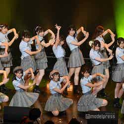 横山結衣がセンターを務めた「蜂の巣ダンス」／AKB48チーム8「TOKYO IDOL FESTIVAL 2018」 （C）モデルプレス