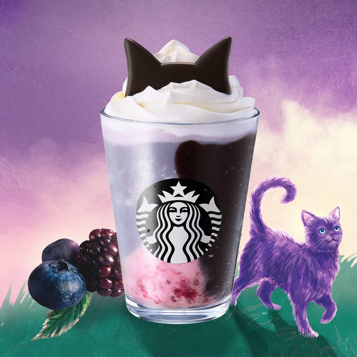 ブラックベリー ヨーグルト フラペチーノ(R)黒耳ver. (提供写真)