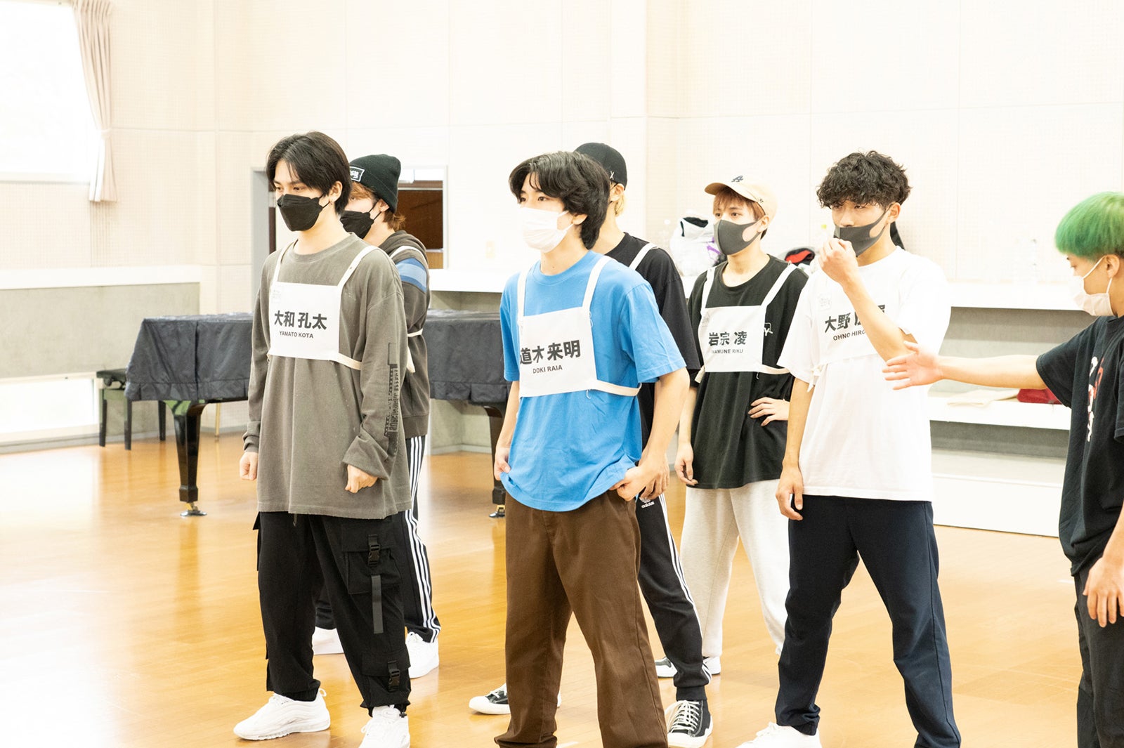 グループダンス動画審査・合宿の様子 （C）NTV