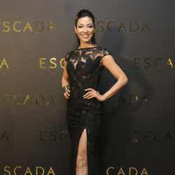 ESCADAクリスマスパーティー・2013年春夏コレクションファッションショー」に出演したアンミカ