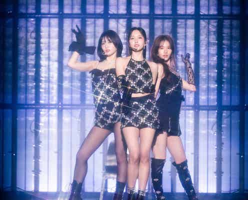 MISAMO、初ショーケースでTWICEメンバーからのサプライズに涙 ナヨンは鑑賞