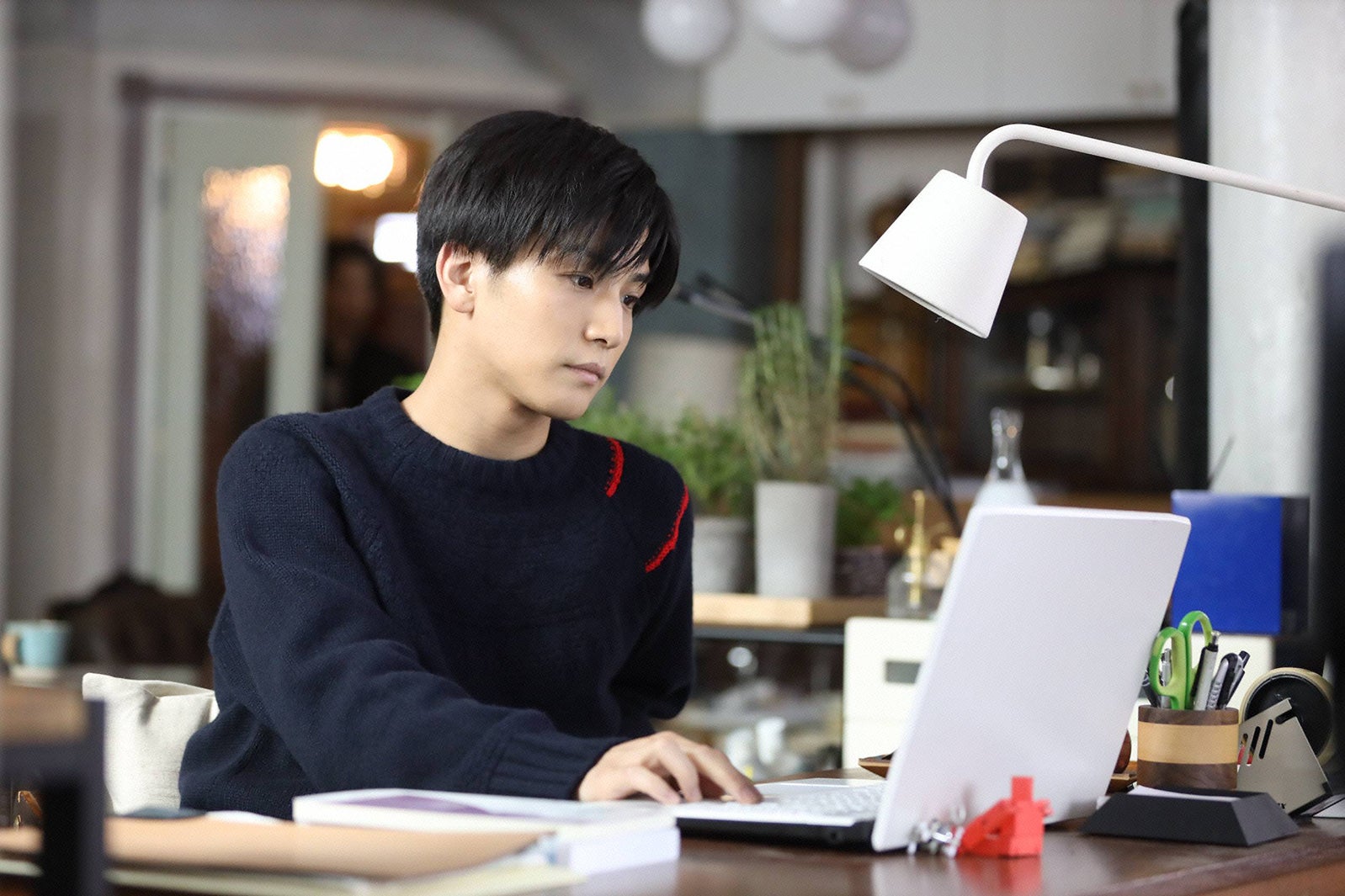 岩田剛典／「シャーロック」第5話より（C）フジテレビ