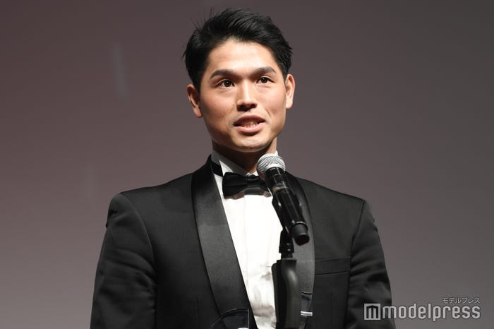 バヤシ(C)モデルプレス