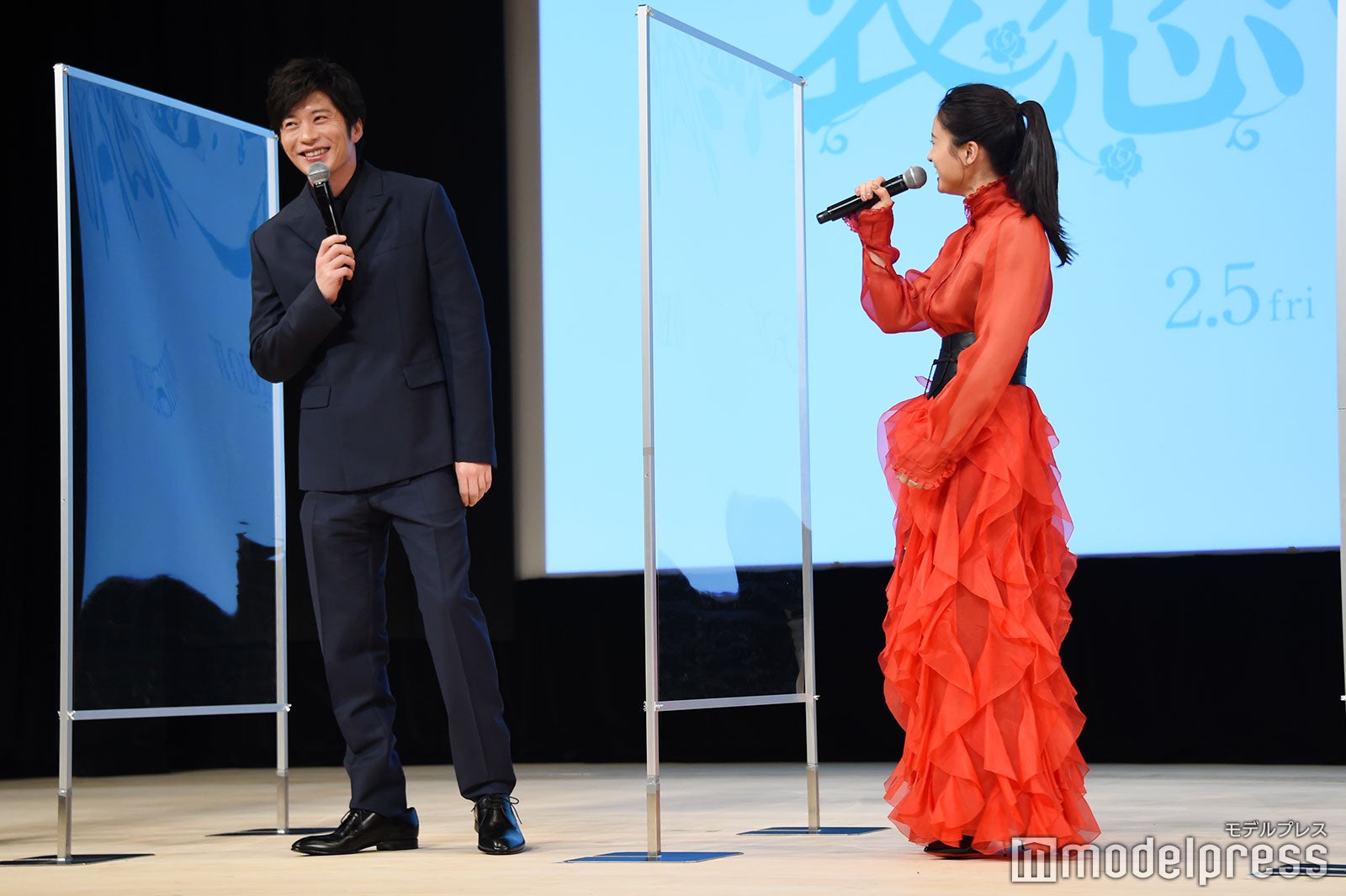 田中圭、土屋太鳳（C）モデルプレス