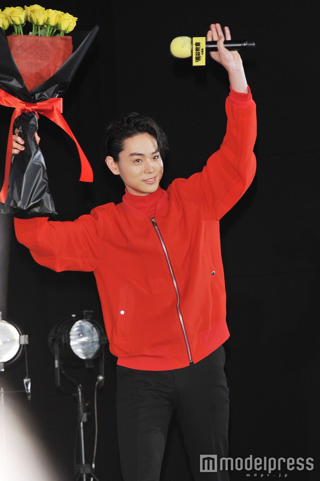 サプライズ登場した菅田将暉（C）モデルプレス