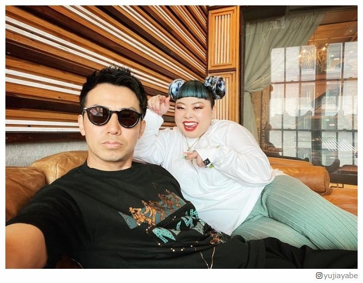 アメリカ移住の渡辺直美、ピース綾部祐二とNYで2ショット「再会を果たしました」