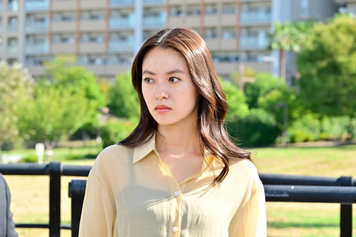 田辺桃子『ゼイチョー ~「払えない」にはワケがある~』第2話より(C)日本テレビ