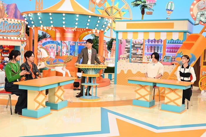 小松菜奈、二宮和也、陣内智則、菊池風磨、朝日奈央(C)日本テレビ