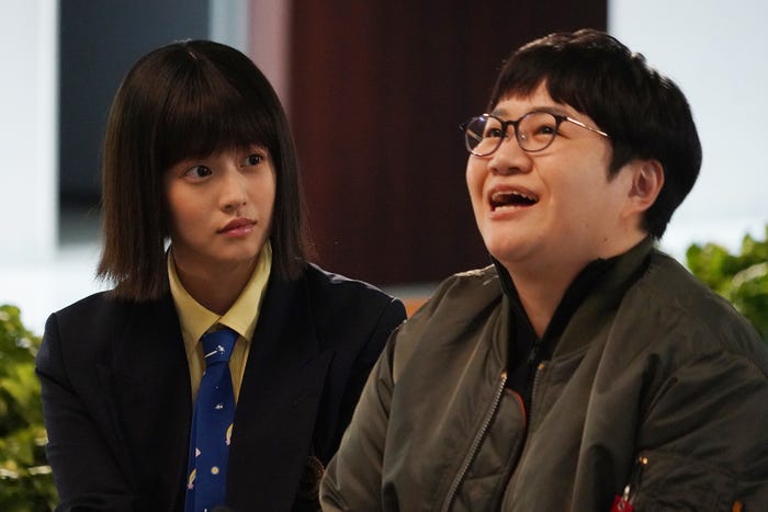 今田美桜、近藤春菜/「悪女(わる)~働くのがカッコ悪いなんて誰が言った?~」第9話より(C)日本テレビ