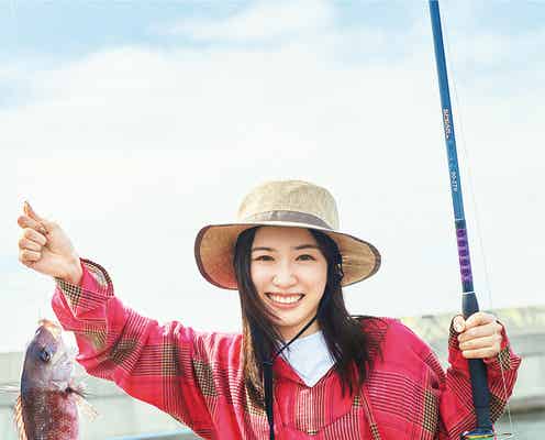 永野芽郁、初本格海釣り・優雅なドレス姿で“舟あそび”…貴重オフショット公開