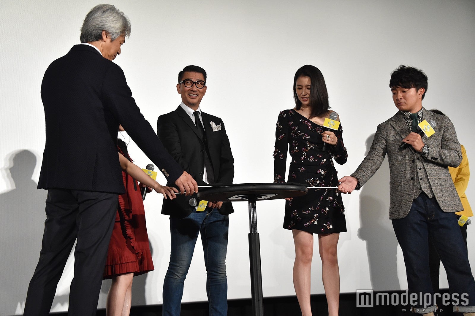 映画「グッドモーニングショー」初日舞台挨拶 （C）モデルプレス