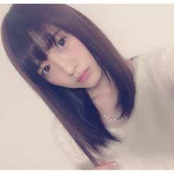 モデルプレス - 乃木坂46若月佑美、愛用コスメやファッションを詳しく解説「こんな若月、知らないかも?」