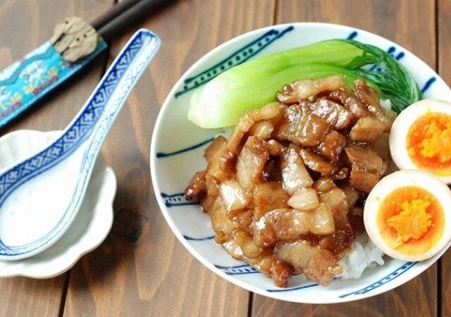 魯肉飯（ルーローハン）
