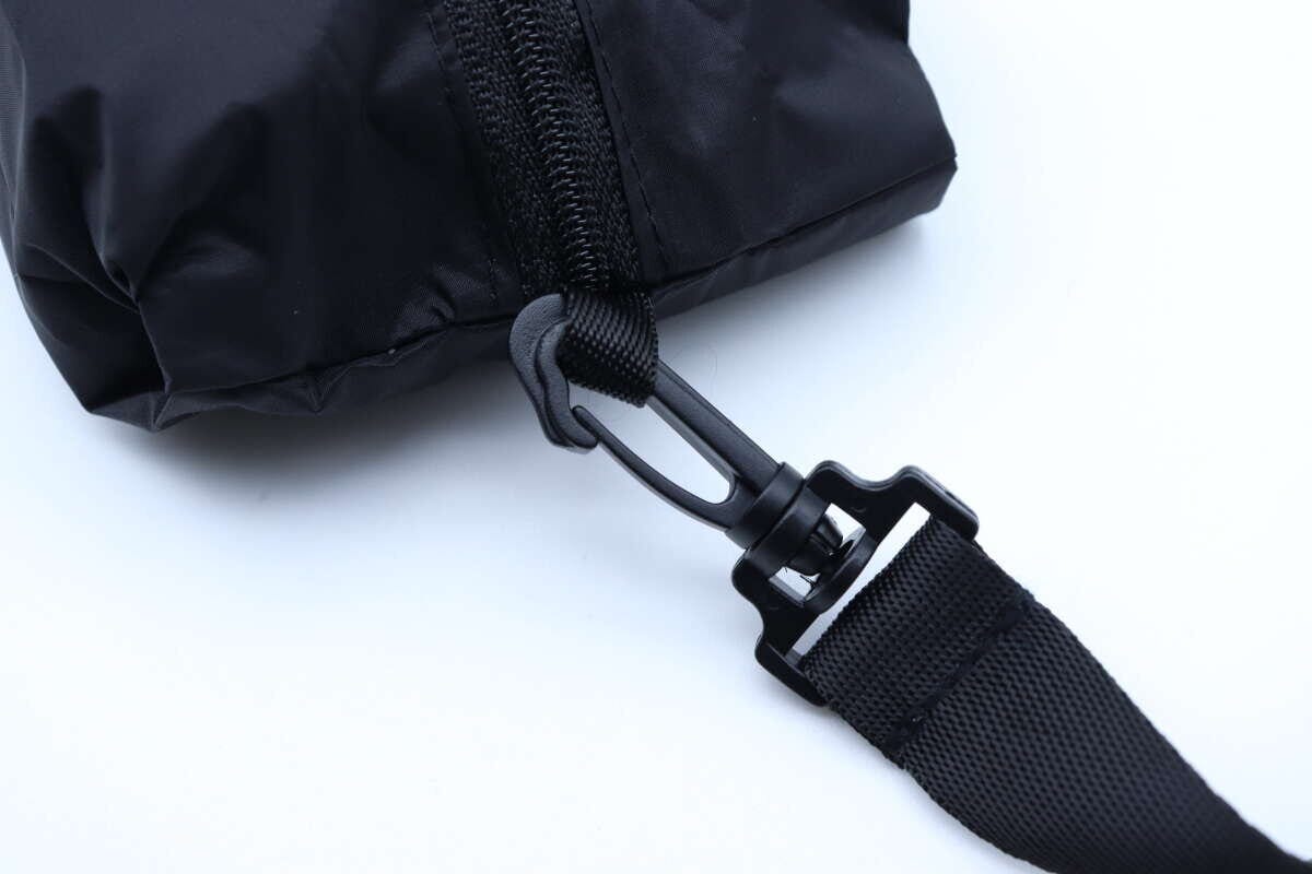 ダイソーのトラベルクロスボディバッグのショルダーベルト