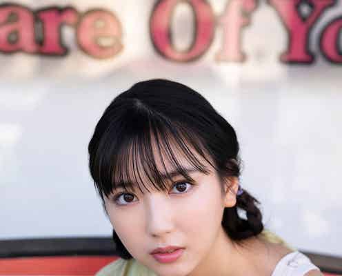 沢口愛華、美谷間チラ見せ“新境地”ヘアスタイルも披露