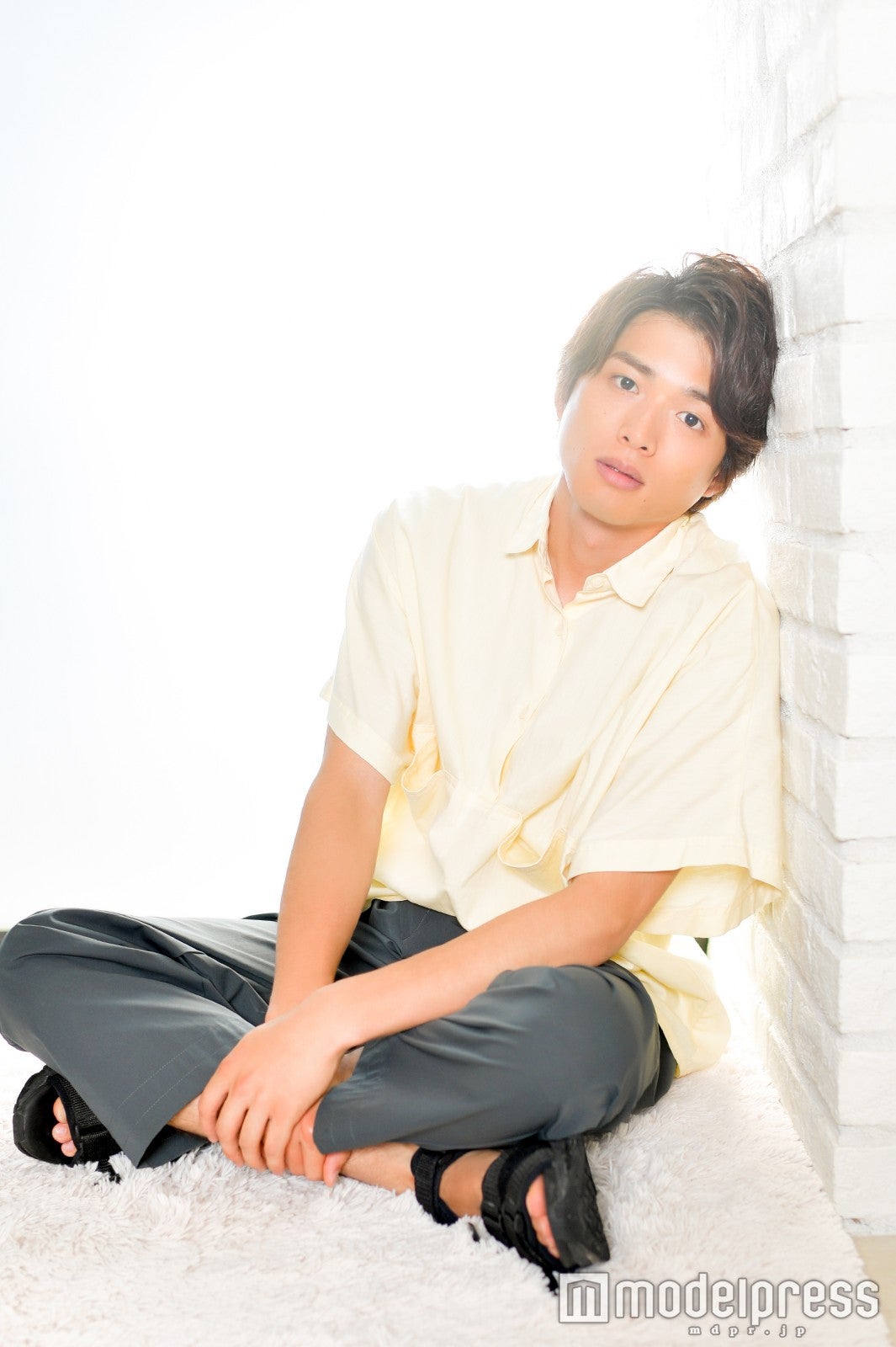 白洲迅（C）モデルプレス