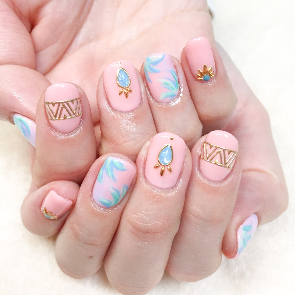 ボタニカルネイル