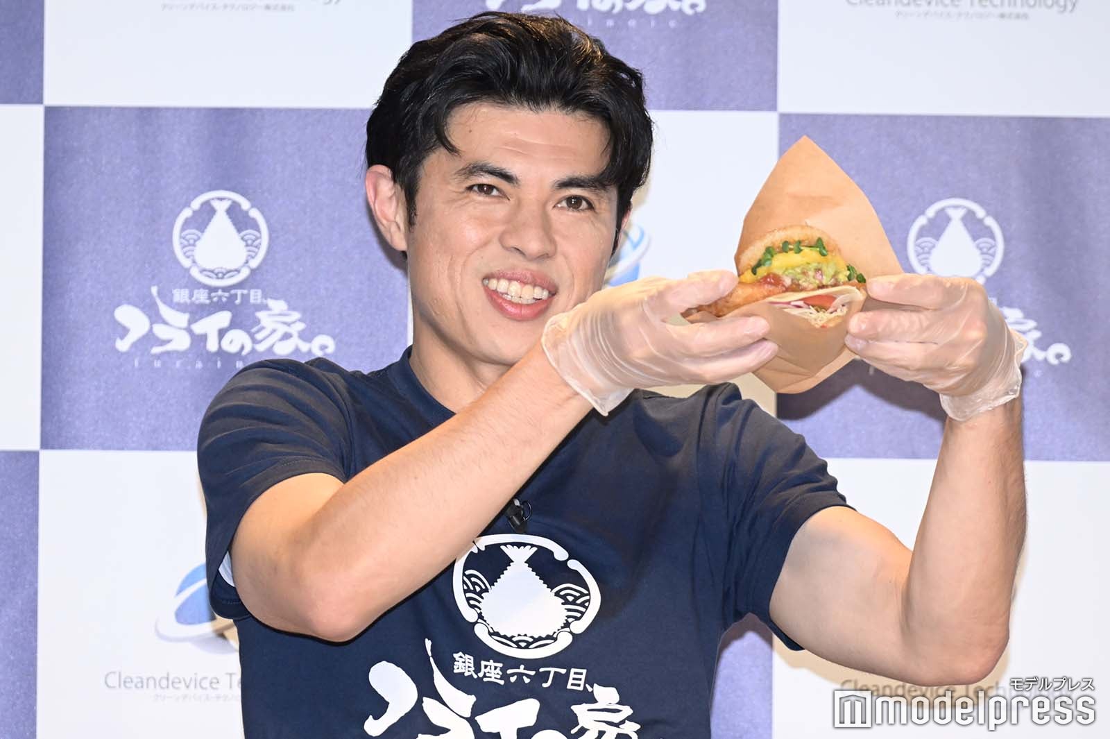 小島よしお （C）モデルプレス