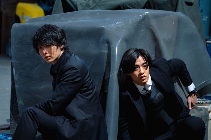 中村倫也、高橋海人「DOPE 麻薬取締部特捜課」第3話(C)TBS