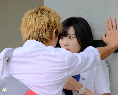 福原遥&EXILE佐藤大樹、壁ドンで“大接近”<4月の君、スピカ。>