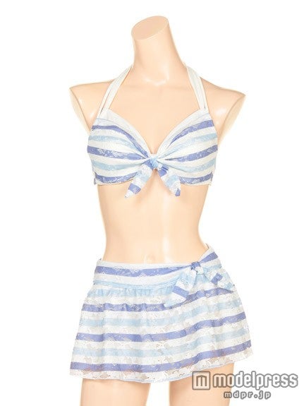 レースボーダービキニ「Swimwear Collection」18,360円(税込)