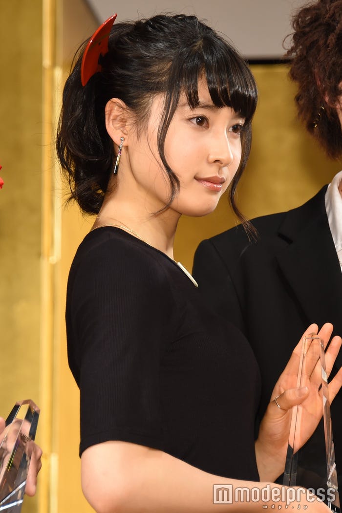 土屋太鳳(ポニーテール)/「2016年 第40回エランドール賞」授賞式より:2016年2月撮影 (C)モデルプレス