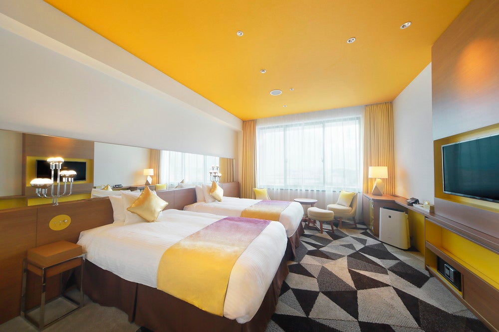 謎解きホラールーム装飾前の客室 デラックスルーム／画像提供：オリックス