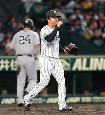 阪神・村上が珍しい三者連続四死球 無死満塁から2点の先制を許す