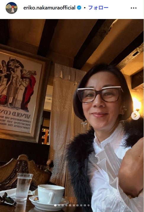 中村江里子、“毎年恒例”家族写真公開 過去ショットも披露で「映画のワンシーンのよう」「子どもたちの成長がすごい」の声