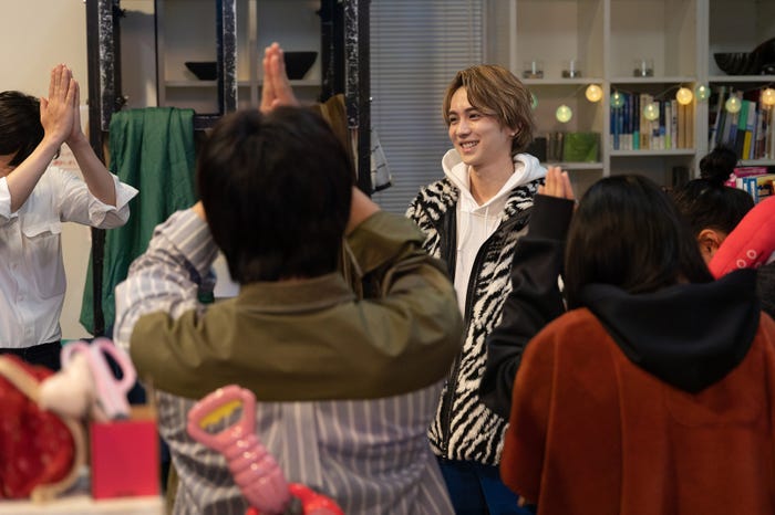 吉野北人「スタンドUPスタート」第4話より(C)フジテレビ