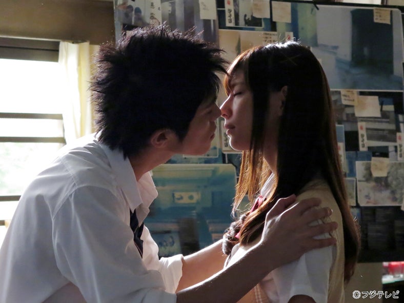 山本裕典、西内まりや／ドラマ「山田くんと7人の魔女」第6話より