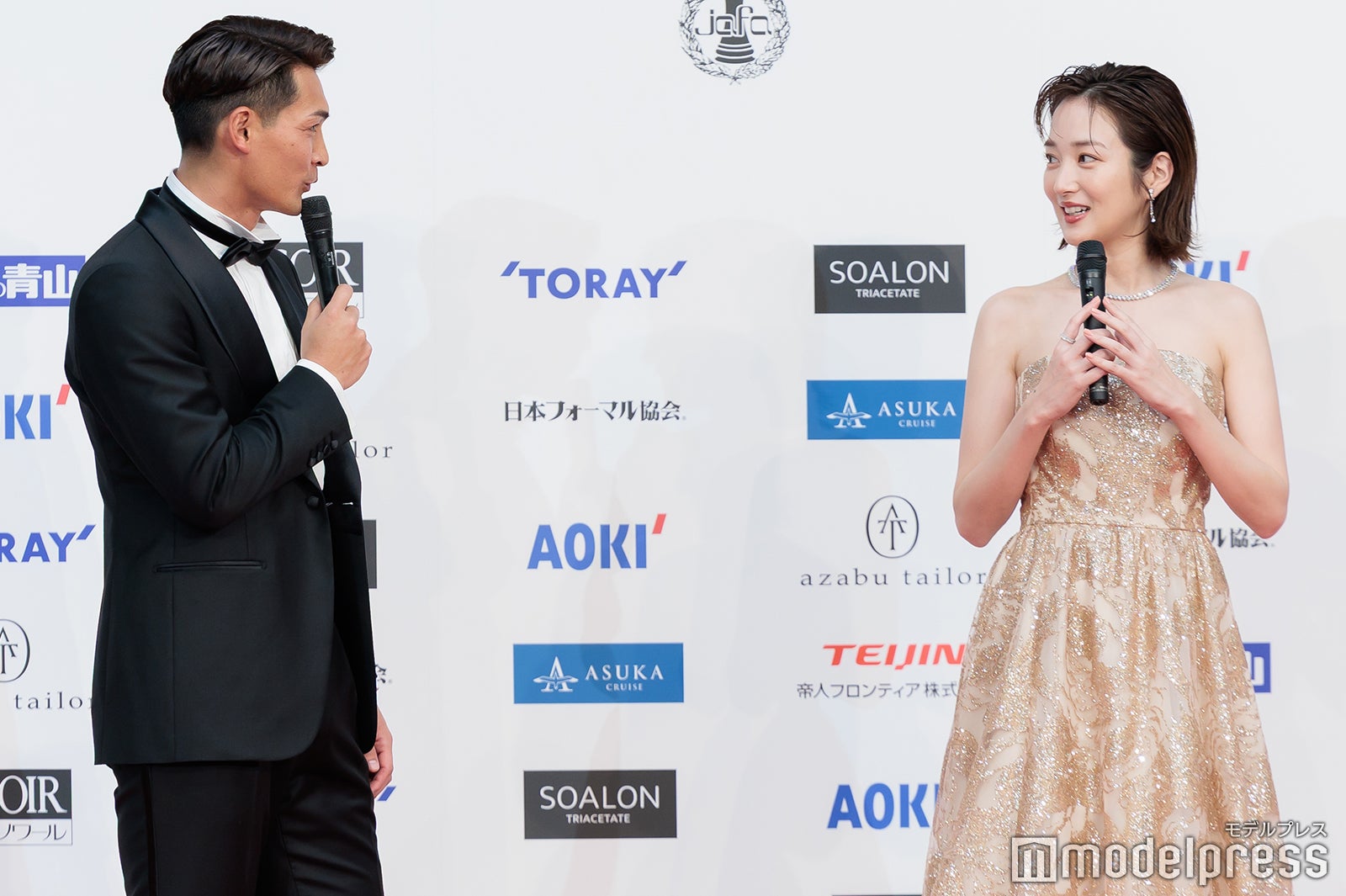 槙野智章、高梨臨（C）モデルプレス