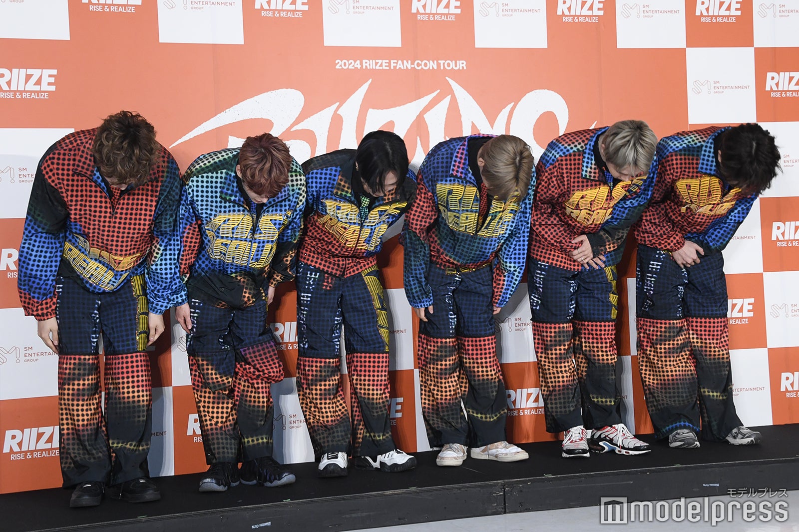 RIIZE（左から）アントン、ソヒ、ウォンビン、ウンソク、ショウタロウ、ソンチャン（C）モデルプレス