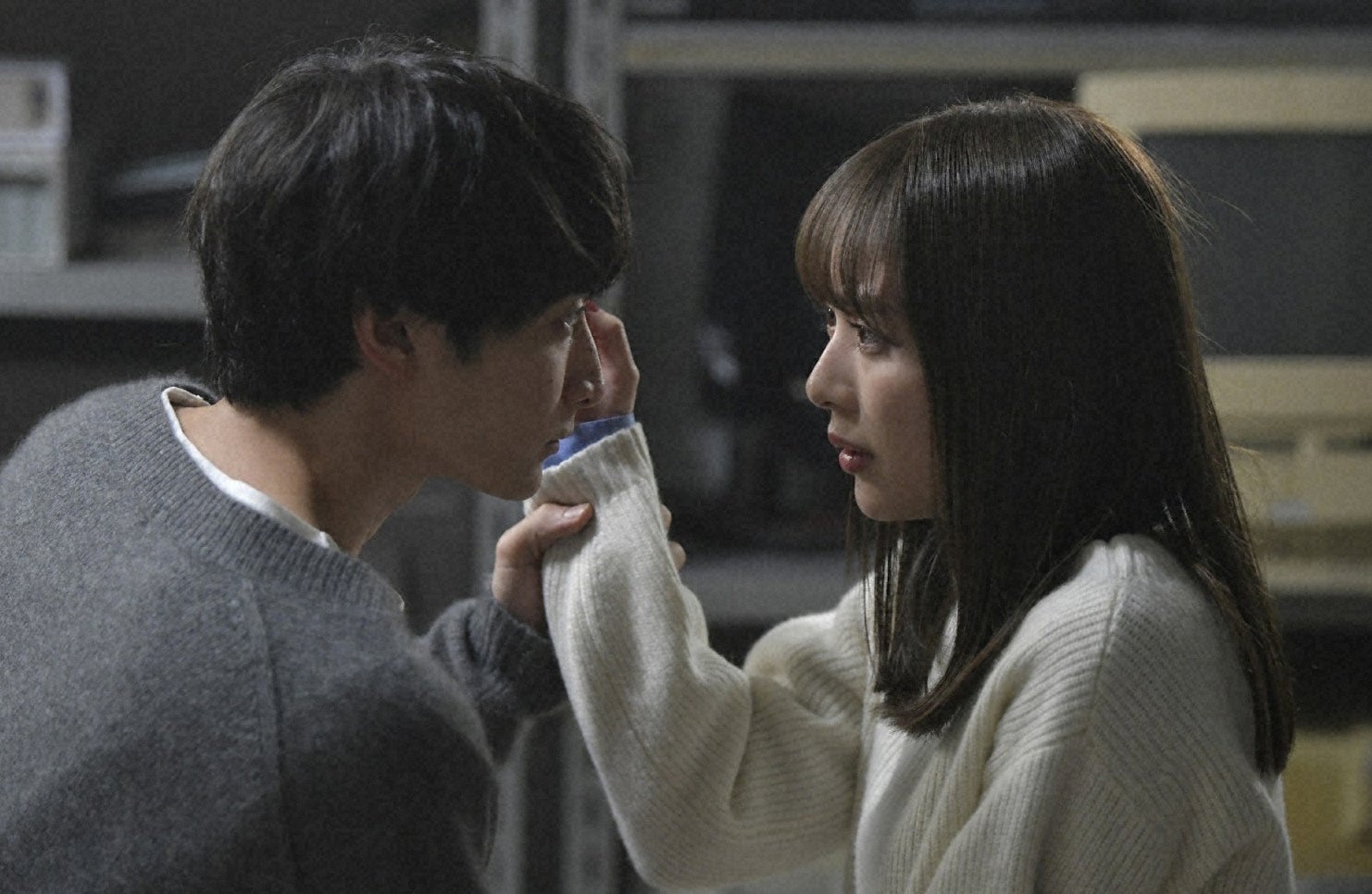 小関裕太、内田理央／「来世ではちゃんとします」第5話より（C）「来世ではちゃんとします」製作委員会