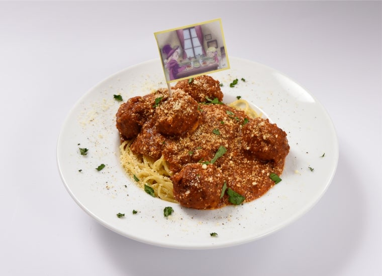 ももことマジョモンローのミートボールパスタ1,290円（税抜）（C）東映アニメーション