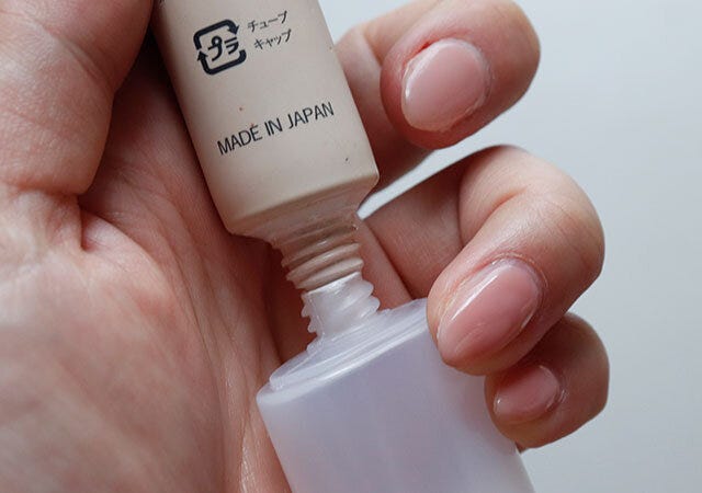 ダイソーのアルコール可なハケ型詰め替えチューブ（45mL）