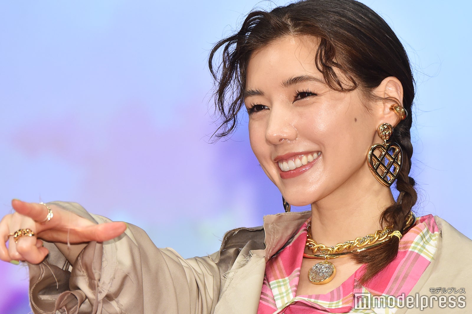 仲里依紗、身の回りで起きた謎な出来事明かす「事務所の若手の女の子ばかりに…」