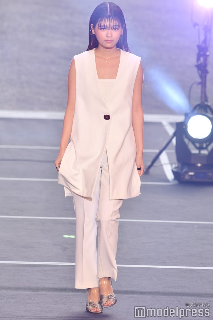 景井ひな(C)モデルプレス