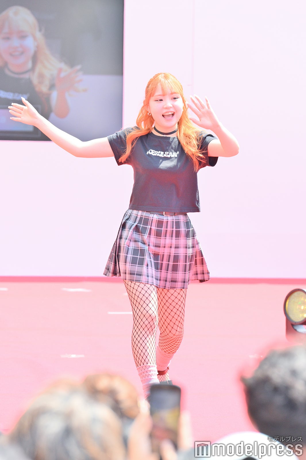 （C）モデルプレス