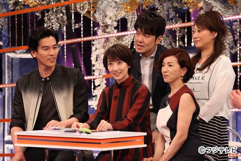 （前列左から）要潤、波瑠、原田美枝子（後列左から）土田晃之、友近（C）フジテレビ